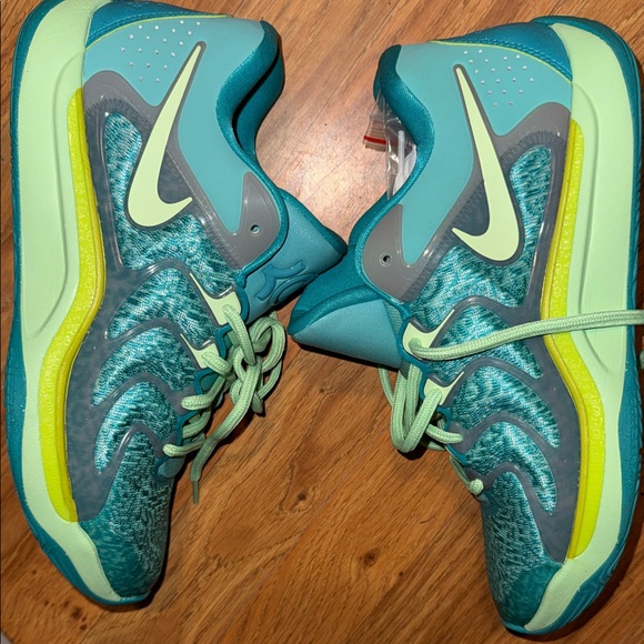 Nike x Jonquel Jones KD 17 